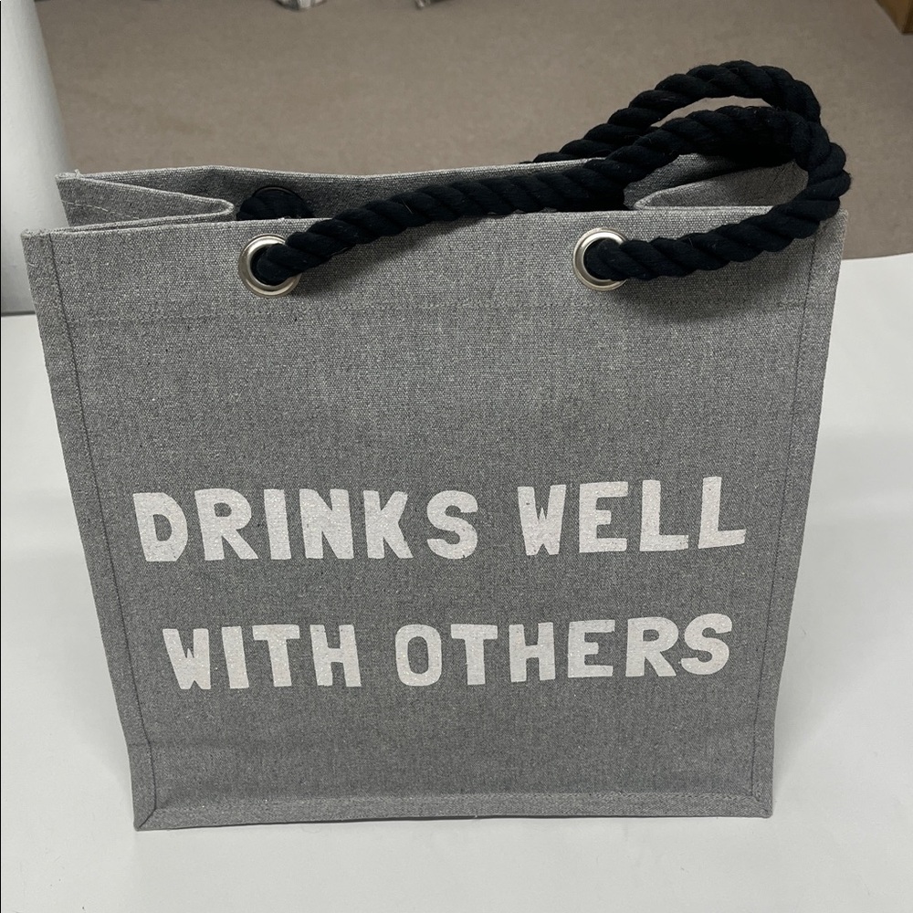 NWOT Super Cute Gray Tote Bag with Rope Handles